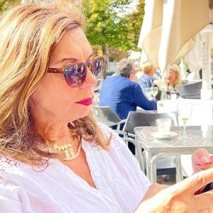 Meet your Posher, Maria